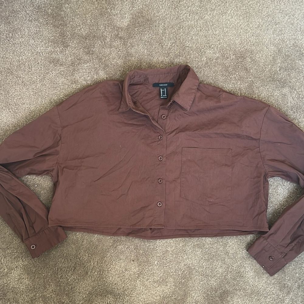 F21 chocolate brown boxed long sleeve button up 🤎